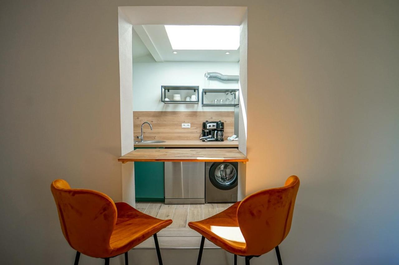 Le Semnoz charmant appartement pour 3 personnes à deux pas du lac! Sévrier Exterior foto